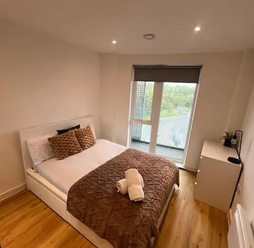 2 Bed Corner Apartment With Gym