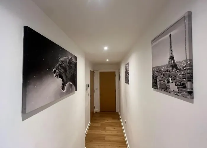 2 Bed Corner Apartment With Gym